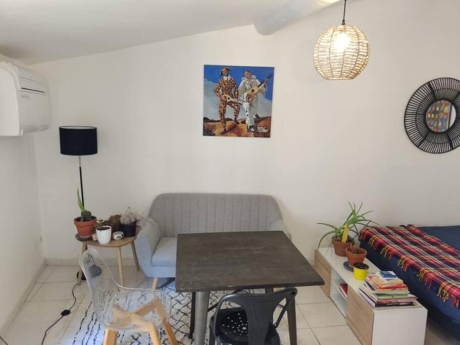Le Studio De L'Artiste. Arlés Exterior foto